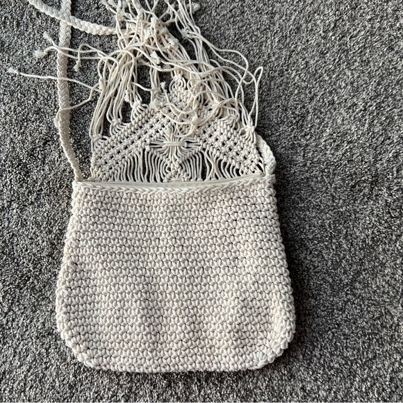 Macrame crossbody - Picture 3 of 5